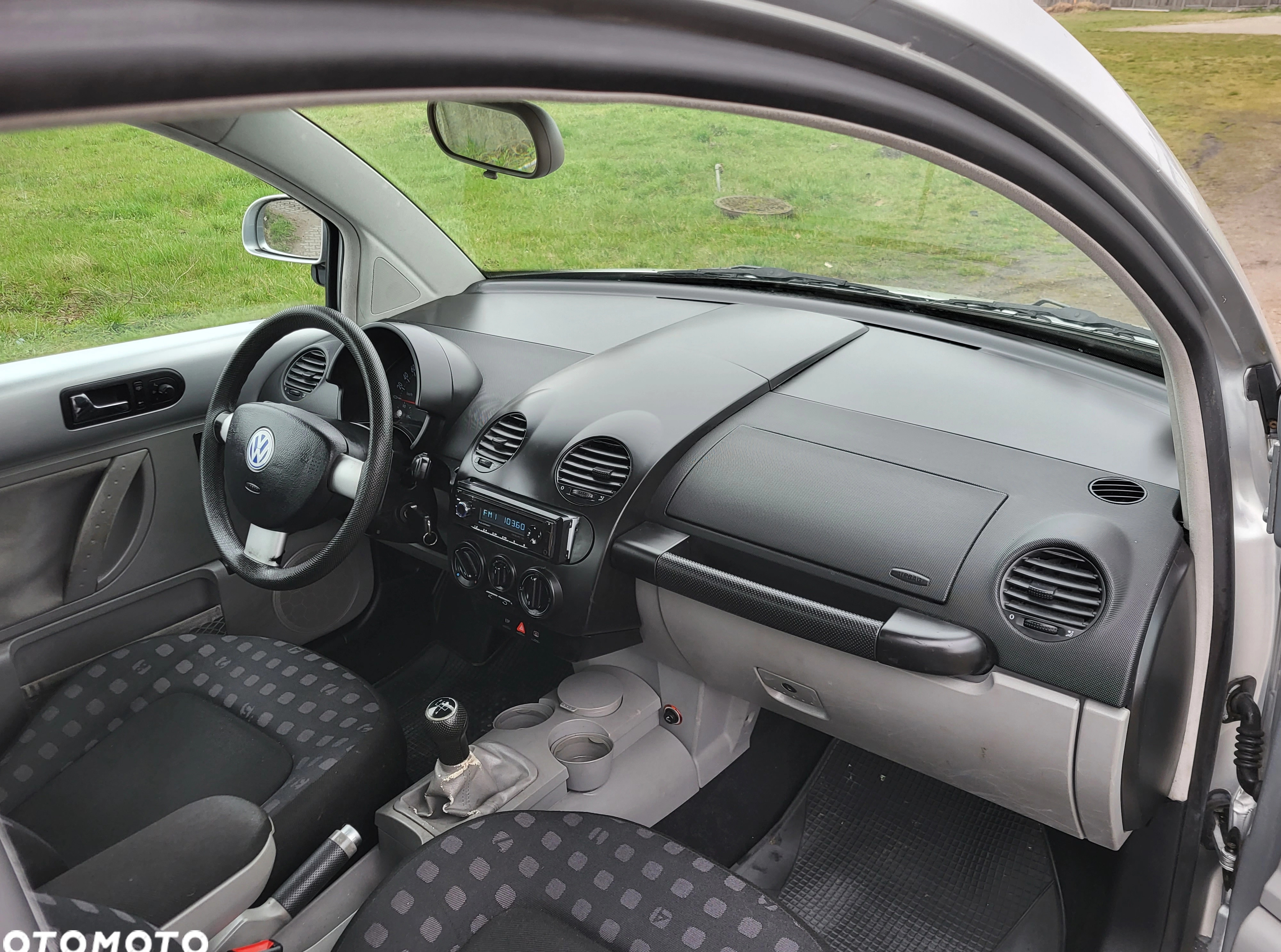 Volkswagen New Beetle cena 6900 przebieg: 165000, rok produkcji 1999 z Połaniec małe 379